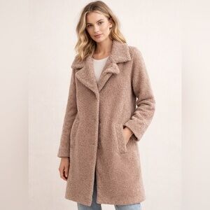 Cozy Women's Teddy Jacket in Light Pink
